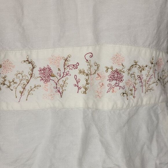 Ann Taylor ivory Linen Blend Embroidered top. - Picture 7 of 10